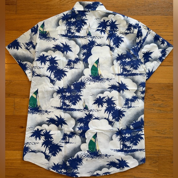 Men’s J. Crew Short Sleeve Button Down Shirt - Size Smalll - Picture 4 of 5